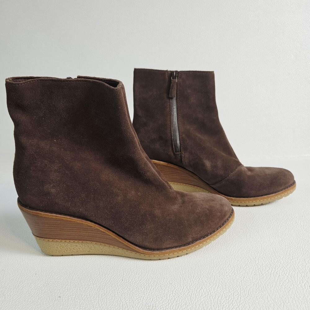 Cole Haan Boots Womens 10.5 Brown Suede Wedge Ankle Waterproof Side Zip